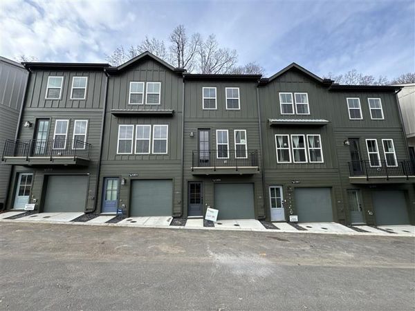 1379 Breezy Circle SE, Unit 93, Atlanta, GA 30315
