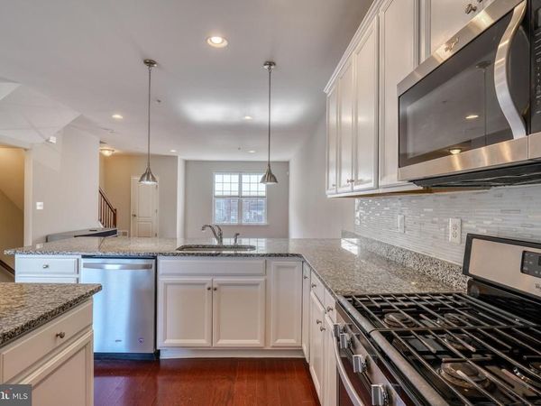 985 MORGAN RUN ROAD, MIDDLE RIVER, MD 21220