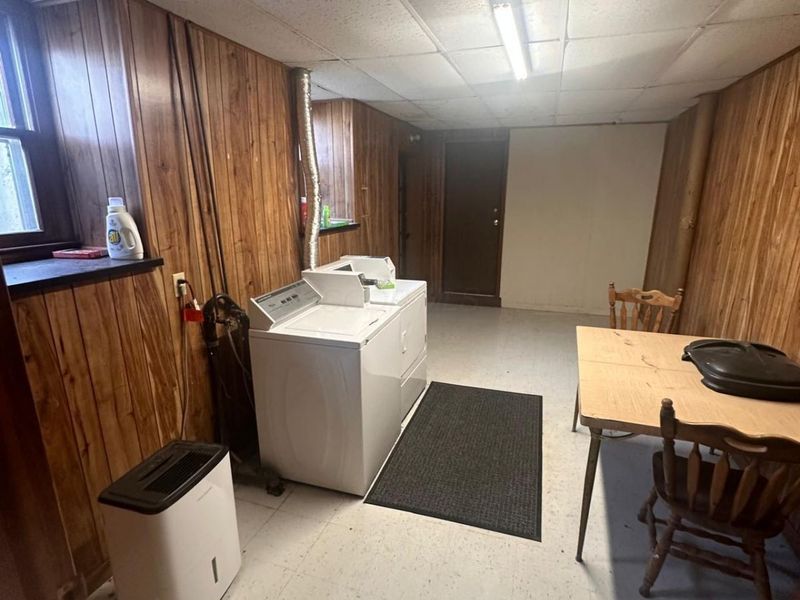 27 E New Haven Street, Bloomville, OH 44818 Photo 10