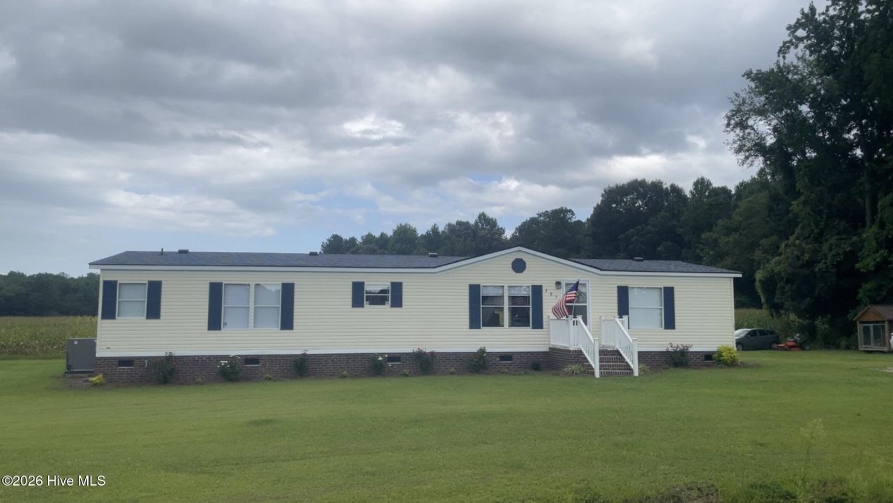 261 Harding Lane, Chocowinity, NC 27817 Main Photo