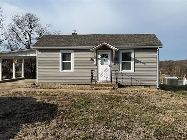 209 W 2nd Street , Pevely, MO 63070