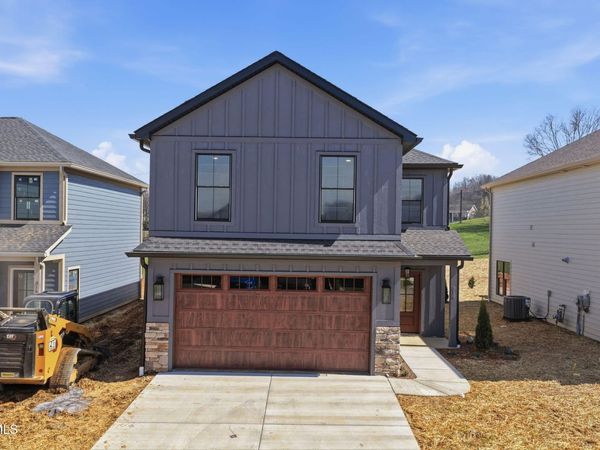 310 Monroe Drive, Bristol, TN 37620