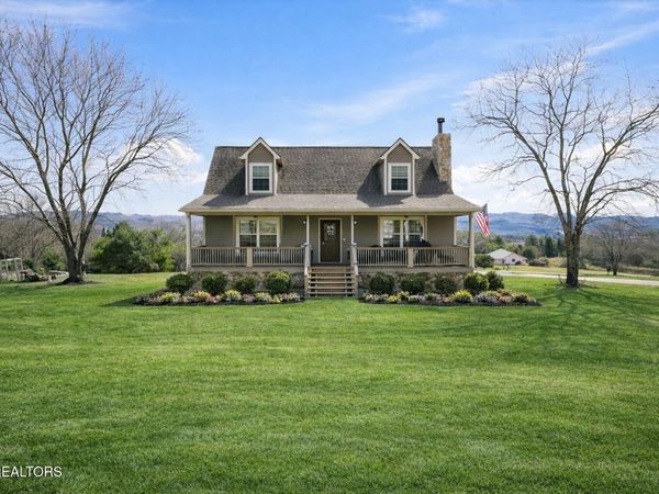 401 Klondike Circle, Kodak, TN 37764