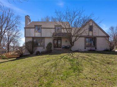 9709 N Harrison Street, Kansas City, MO 64155