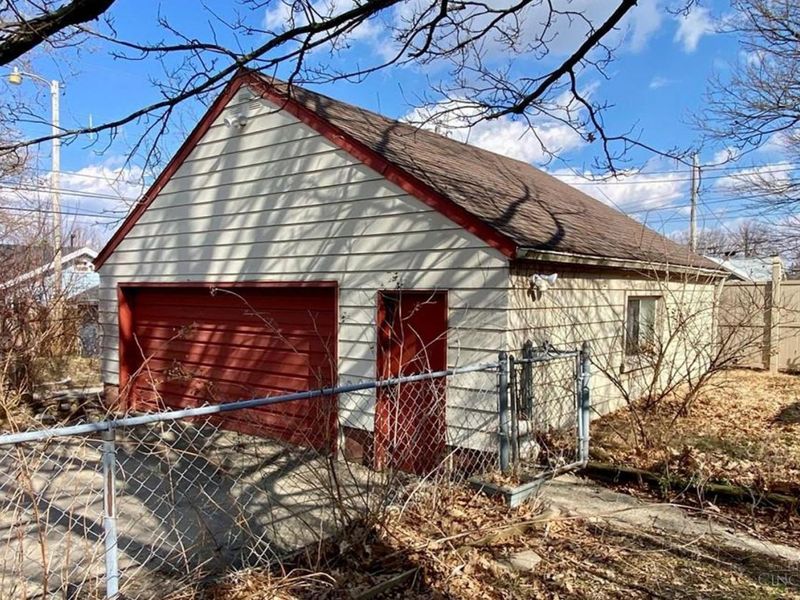 135 Puritan Place, Dayton, OH 45420 Photo 3