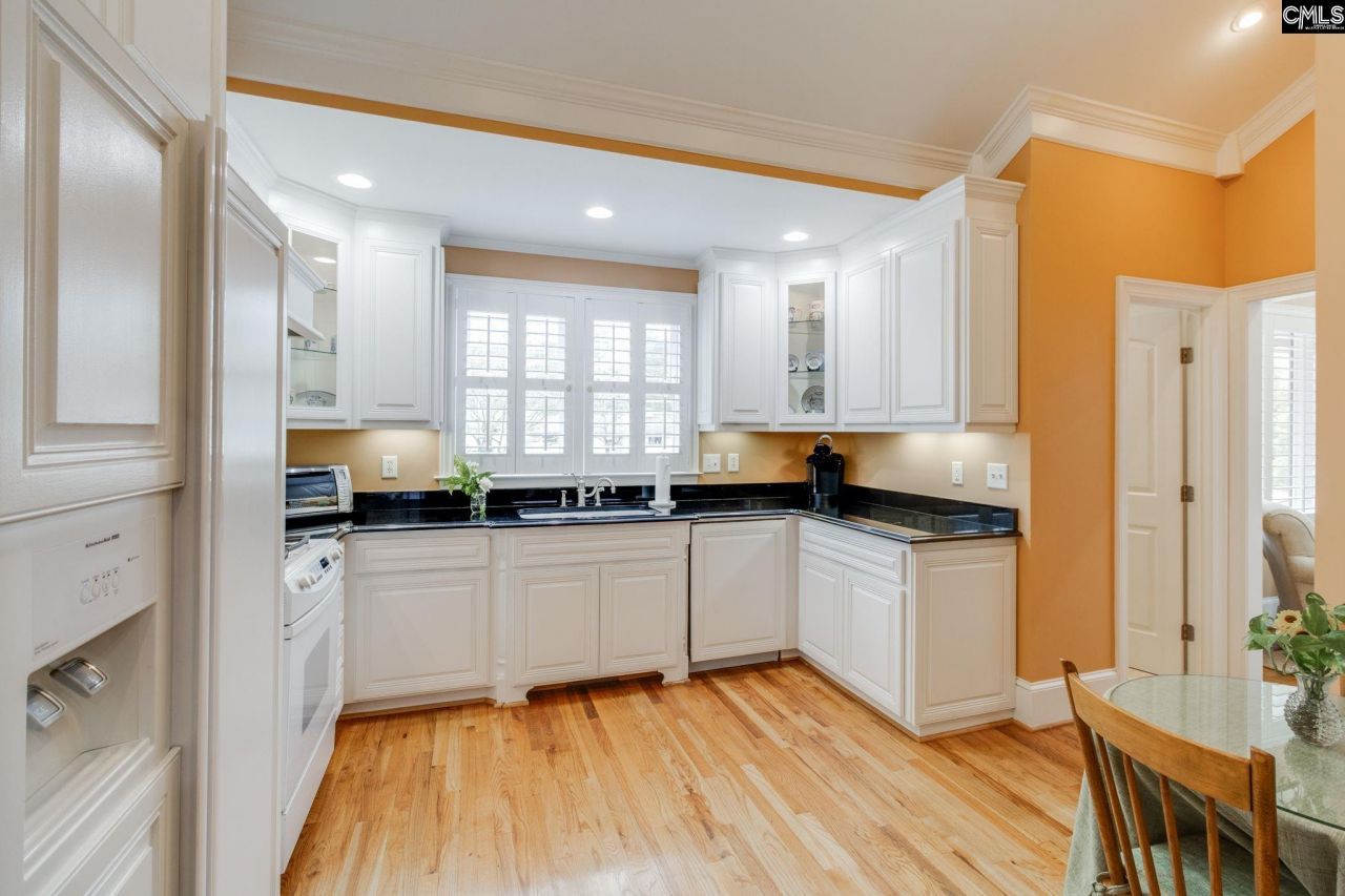 1904 Wood Lane Photo 9