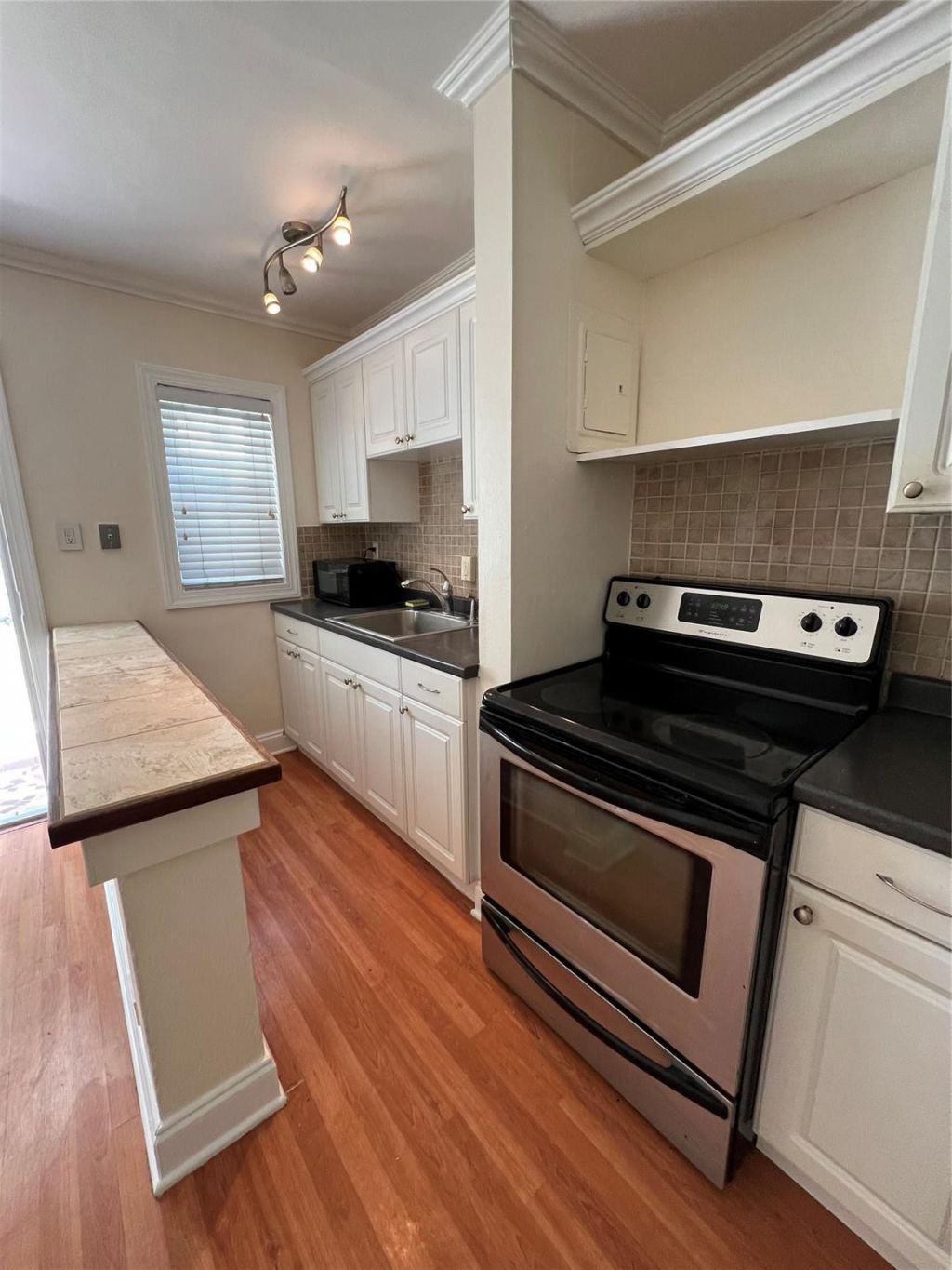 1325 NE 5th Terrace, Unit 2, Fort Lauderdale, FL 33304 Photo