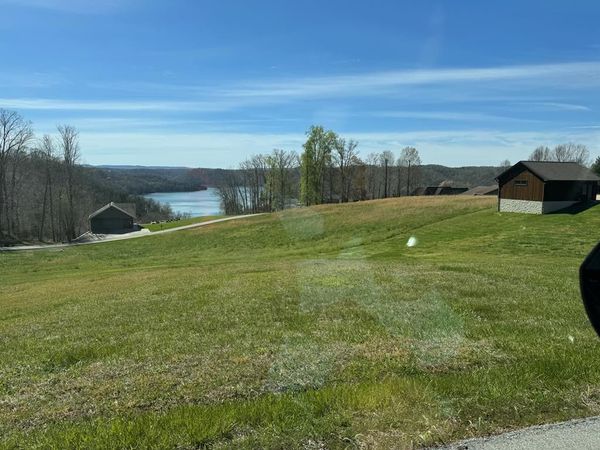 Lot 9 Mallard Pointe, Byrdstown, TN 38549