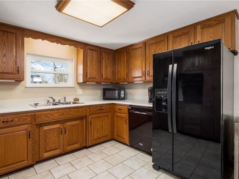 3965 Dorothy Drive, Zanesville, OH 43701 Photo 7