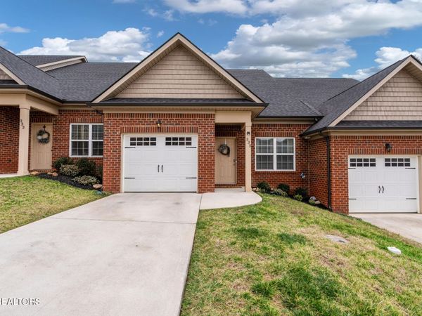 335 Jacksonian Way, Lenoir City, TN 37772