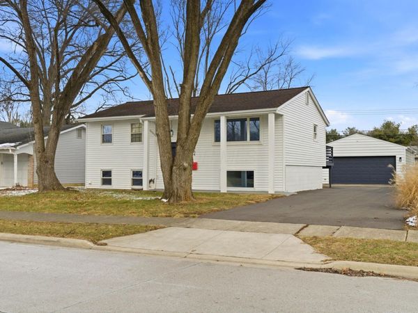 464 Foxwood Drive , Columbus, OH 43230