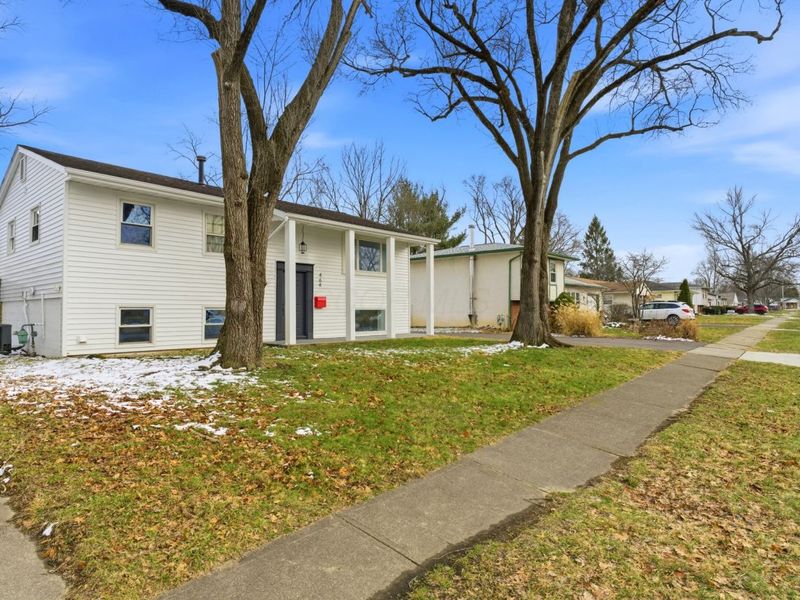 464 Foxwood Drive , Columbus, OH 43230 Photo 11