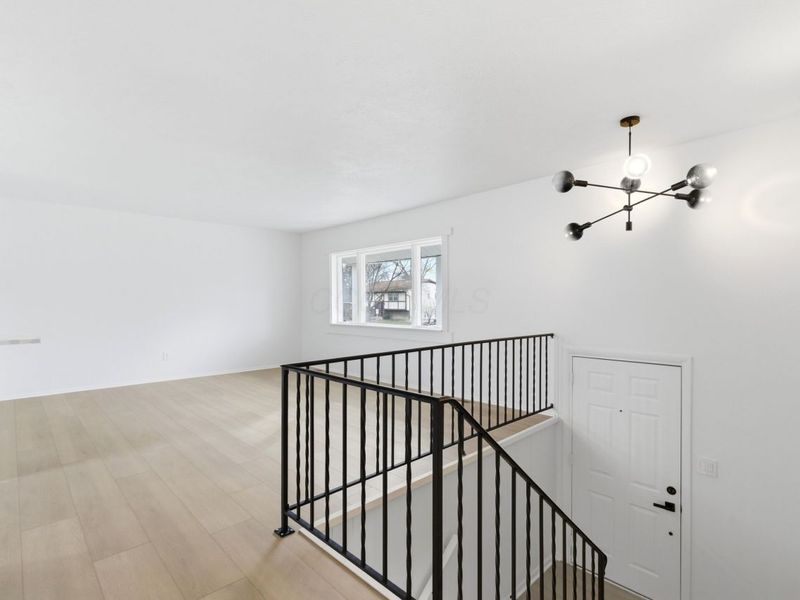 464 Foxwood Drive , Columbus, OH 43230 Photo 13