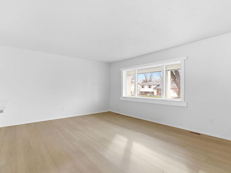 464 Foxwood Drive , Columbus, OH 43230 Photo 14