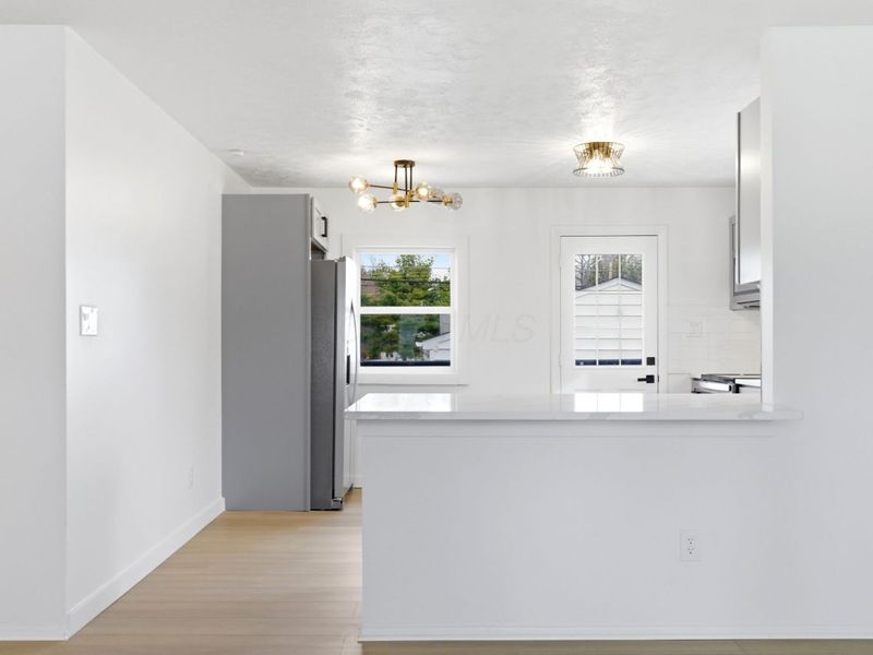 464 Foxwood Drive , Columbus, OH 43230 Photo 18