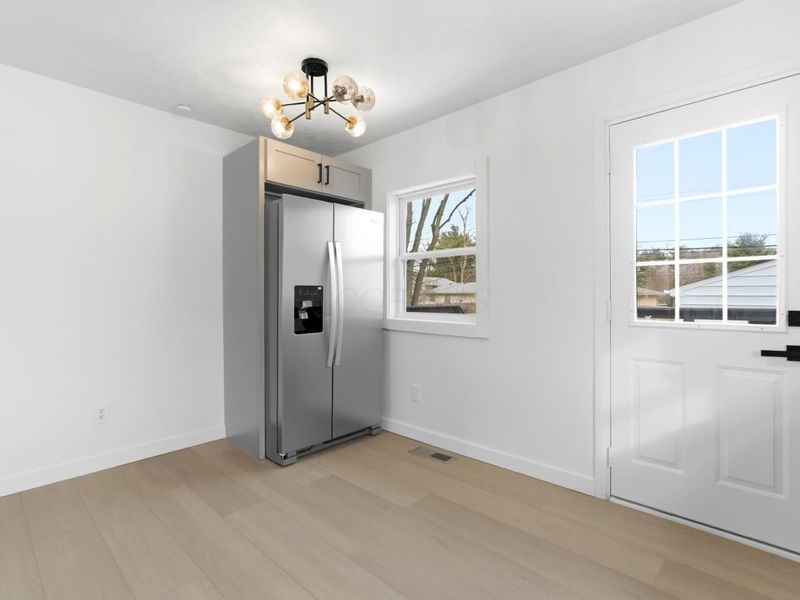 464 Foxwood Drive , Columbus, OH 43230 Photo 23