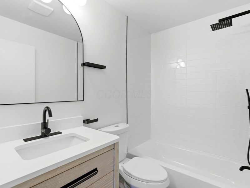 464 Foxwood Drive , Columbus, OH 43230 Photo 28