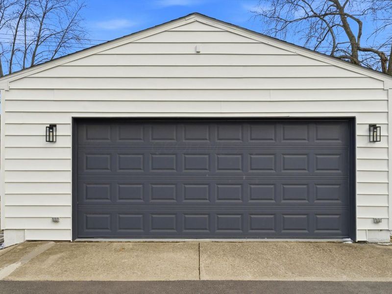 464 Foxwood Drive , Columbus, OH 43230 Photo 3