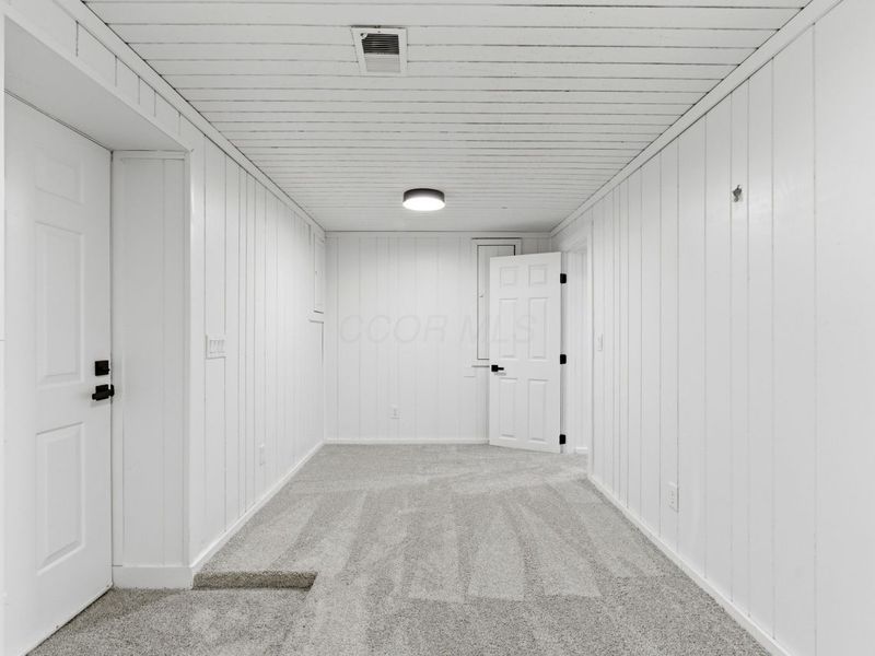 464 Foxwood Drive , Columbus, OH 43230 Photo 32