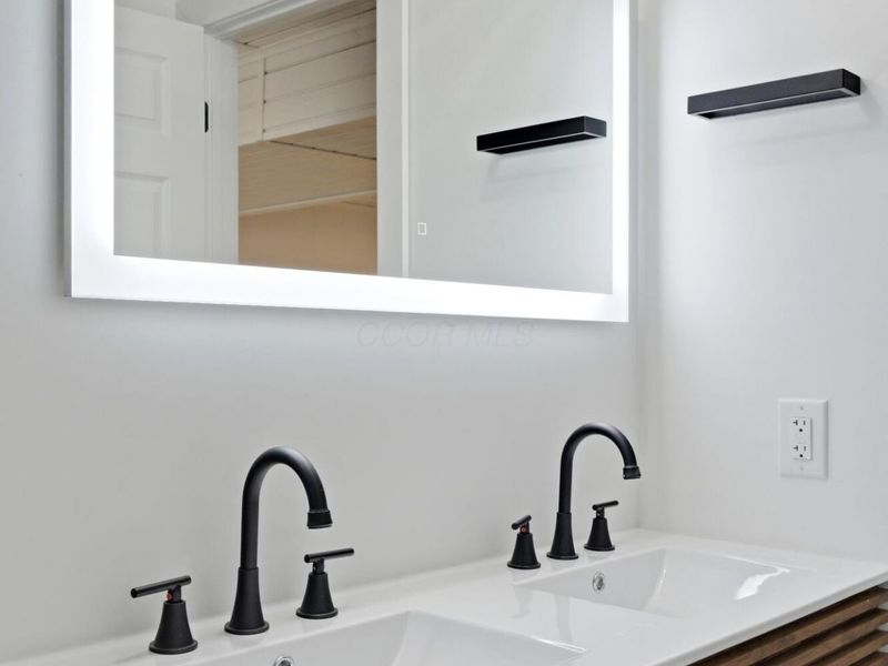 464 Foxwood Drive , Columbus, OH 43230 Photo 37