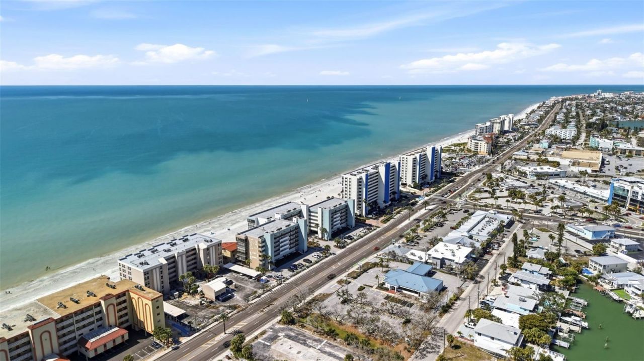 14900 Gulf Boulevard, Unit 304, Madeira Beach, FL 33708 Photo