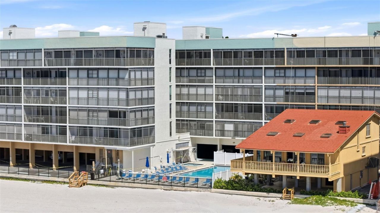 14900 Gulf Boulevard, Unit 304, Madeira Beach, FL 33708 Photo