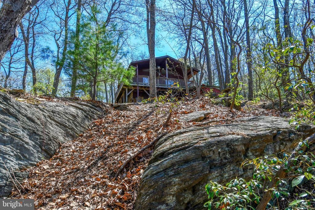 4562 Quail Run Drive, Marshall, VA 20115 Main Photo