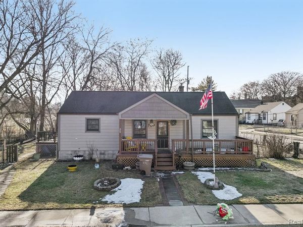 245 W Howard Street, Pontiac, MI 48342