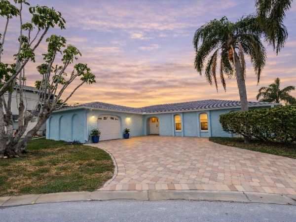 4909 SHOREVIEW COURT, PORT RICHEY, FL 34668