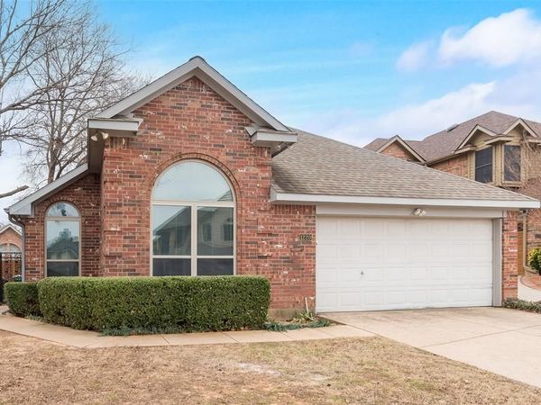 1220 Royal Crescent Drive, Bedford, TX 76021