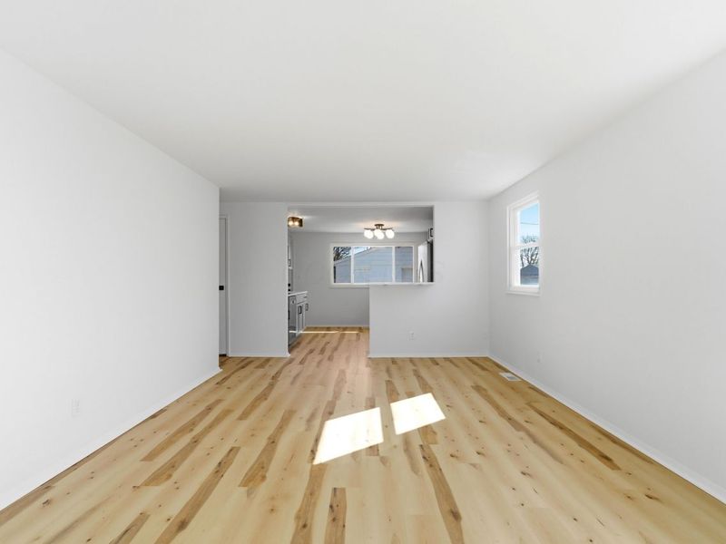 1884 Barnett Court W, Columbus, OH 43227 Photo 13