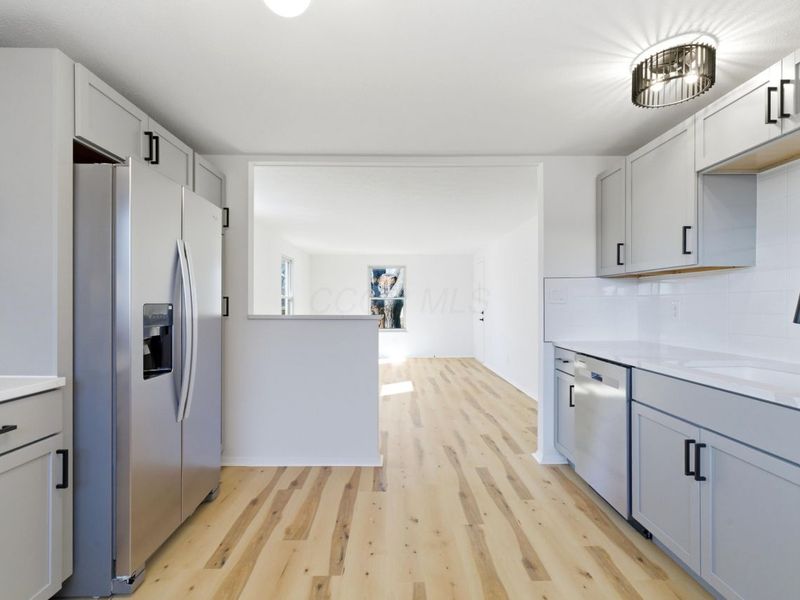 1884 Barnett Court W, Columbus, OH 43227 Photo 19