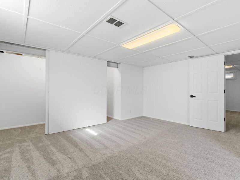 1884 Barnett Court W, Columbus, OH 43227 Photo 28