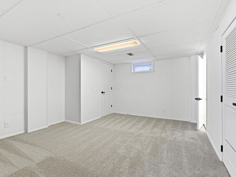 1884 Barnett Court W, Columbus, OH 43227 Photo 30