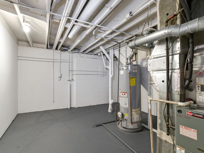 1884 Barnett Court W, Columbus, OH 43227 Photo 34