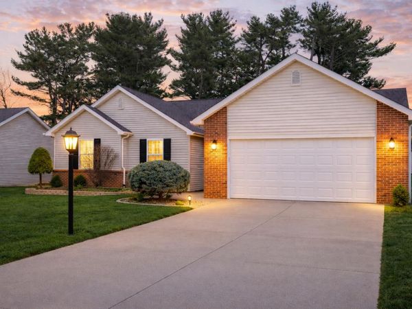 414 17th Street SE, DeMotte, IN 46310