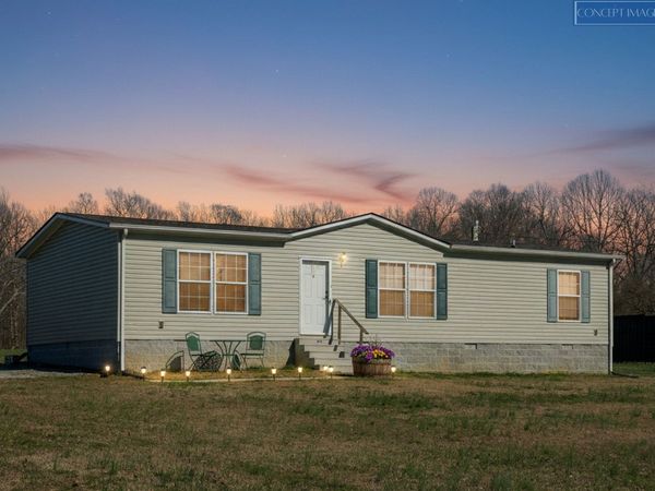 9021 Holmes Creek Rd, Smithville, TN 37166