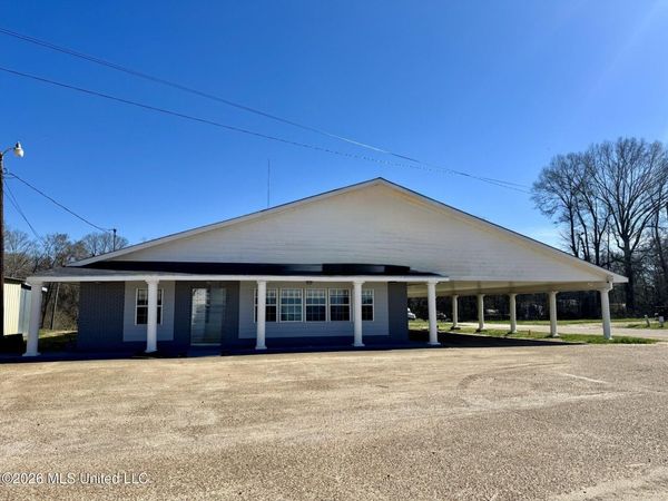 329 Lower Woodville Road, Natchez, MS 39120