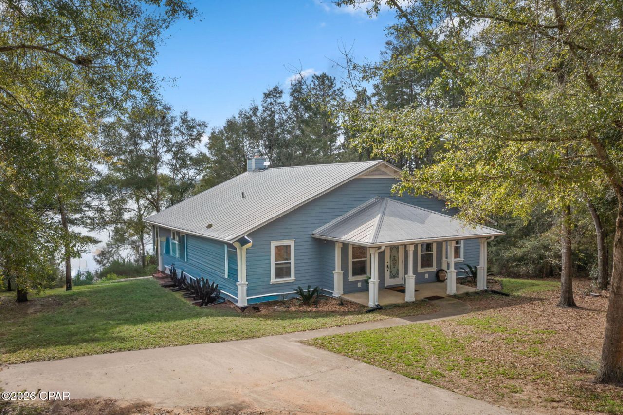 3723 Hicks Lake Lane, Vernon, FL 32462 Main Photo