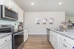 3004 Royal Bluff Lane photo 4