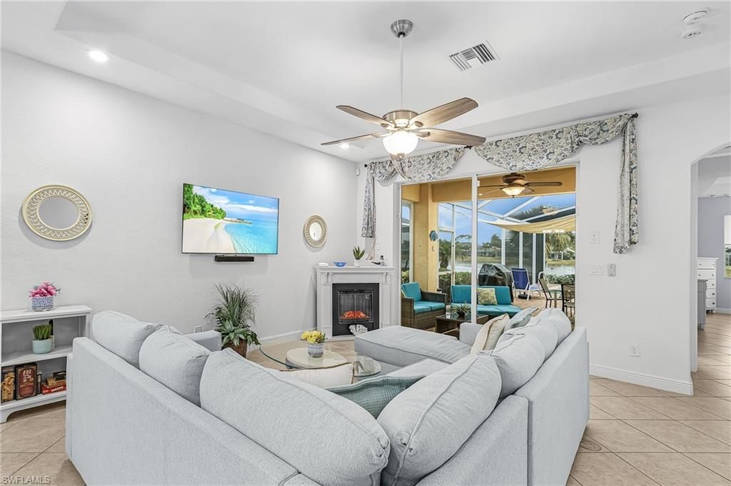 9400 La Bianco St, Estero, FL 33967 Photo