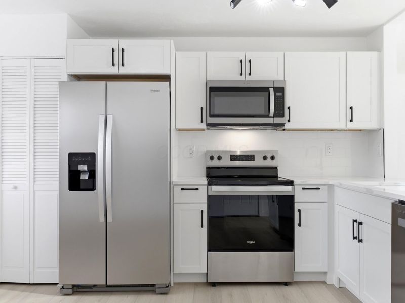 278 Empire Drive , Columbus, OH 43230 Photo 11