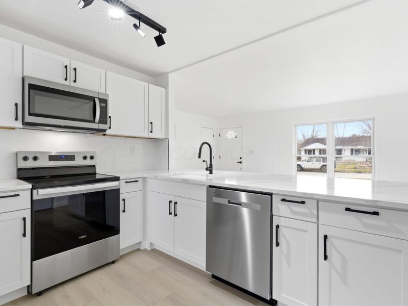 278 Empire Drive , Columbus, OH 43230 Photo 13