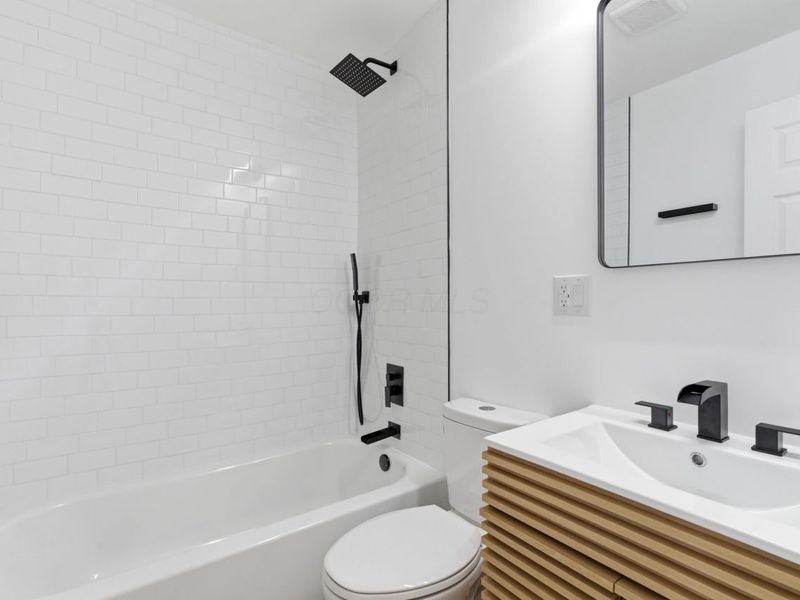 278 Empire Drive , Columbus, OH 43230 Photo 19