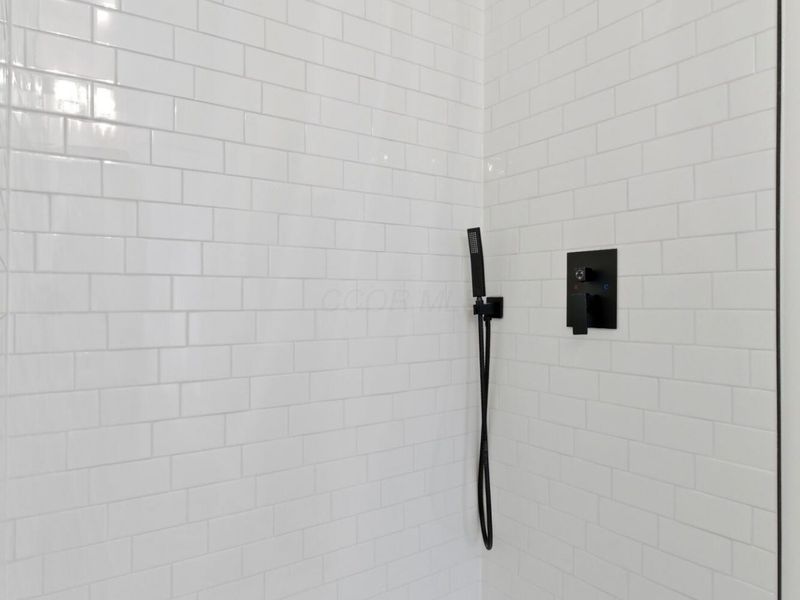 278 Empire Drive , Columbus, OH 43230 Photo 25