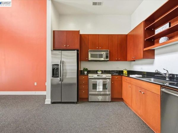 809 809 Clay, Oakland, CA 94607