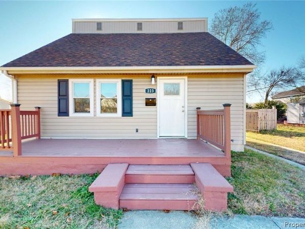 223 Sycamore Avenue , Newport News, VA 23607