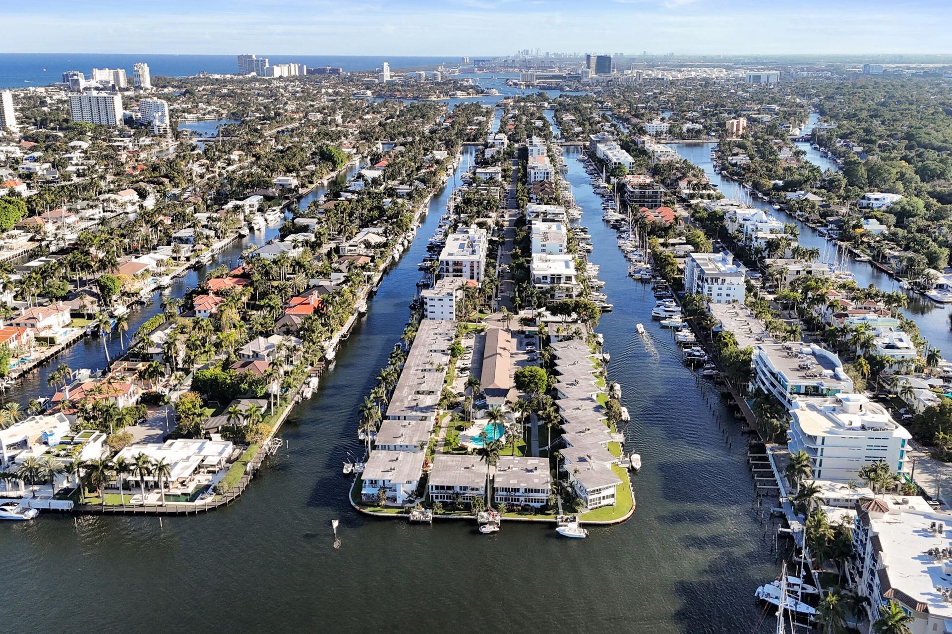 155 Isle Of Venice Drive, Unit 404, Fort Lauderdale, FL 33301 Photo