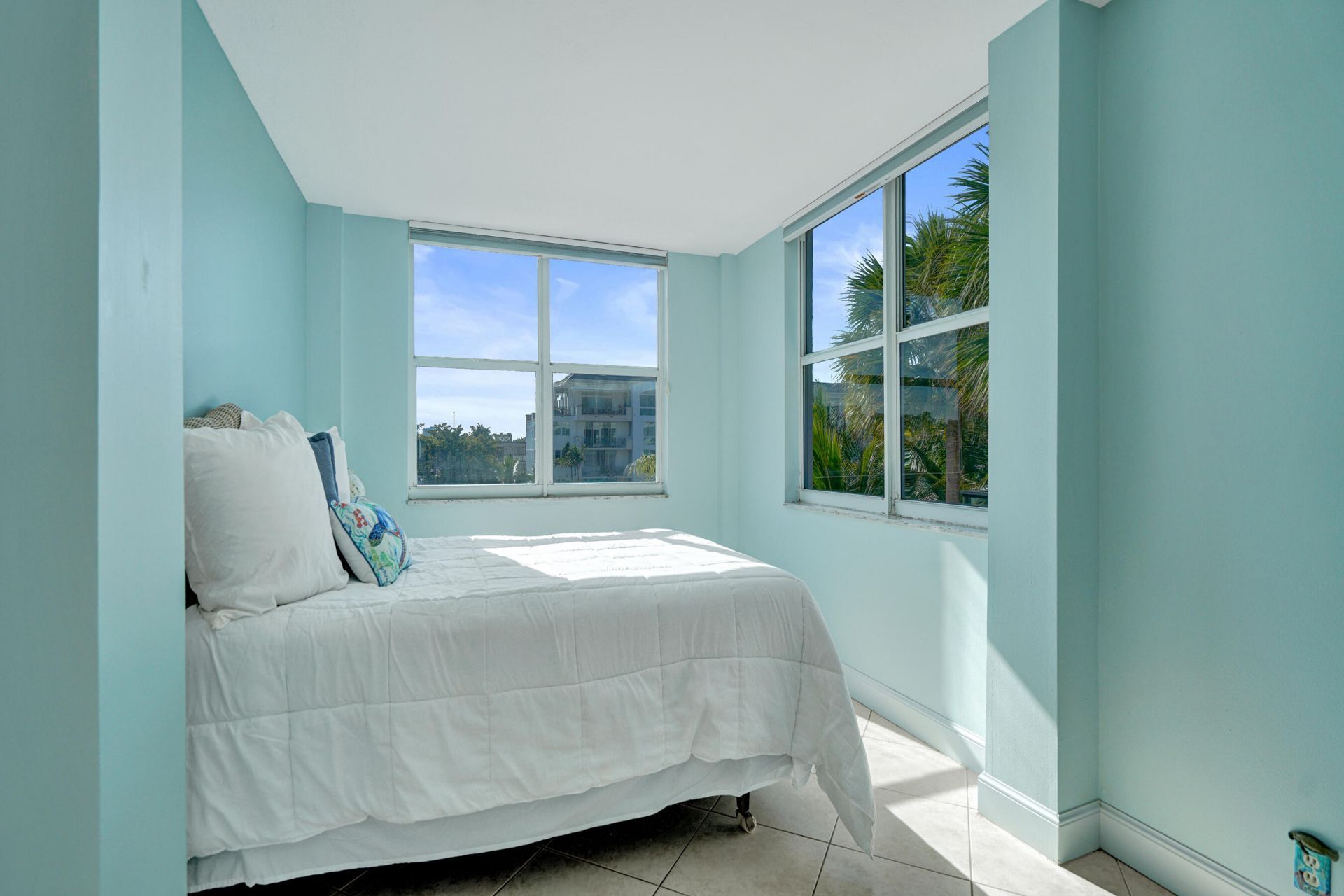 155 Isle Of Venice Drive, Unit 404, Fort Lauderdale, FL 33301 Photo