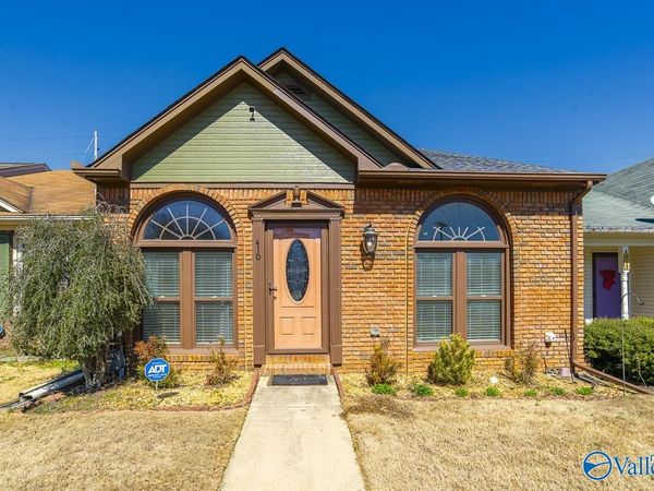 410 Autumnwood Drive SW, Decatur, AL 35601